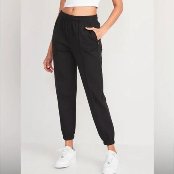 Old Navy Dynamic Fleece Pintucked Sweatpants High Rise Size Medium - Picture 1 of 8